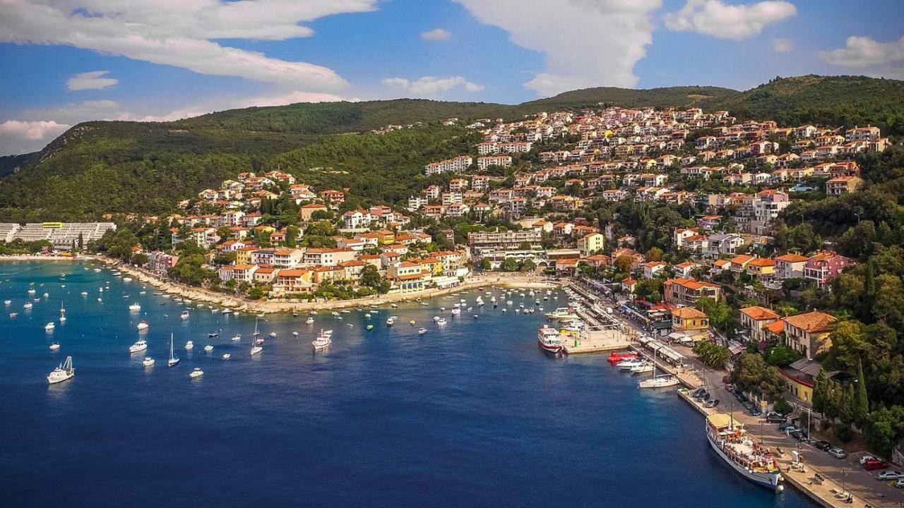 Artapart Z Rabac Buitenkant foto